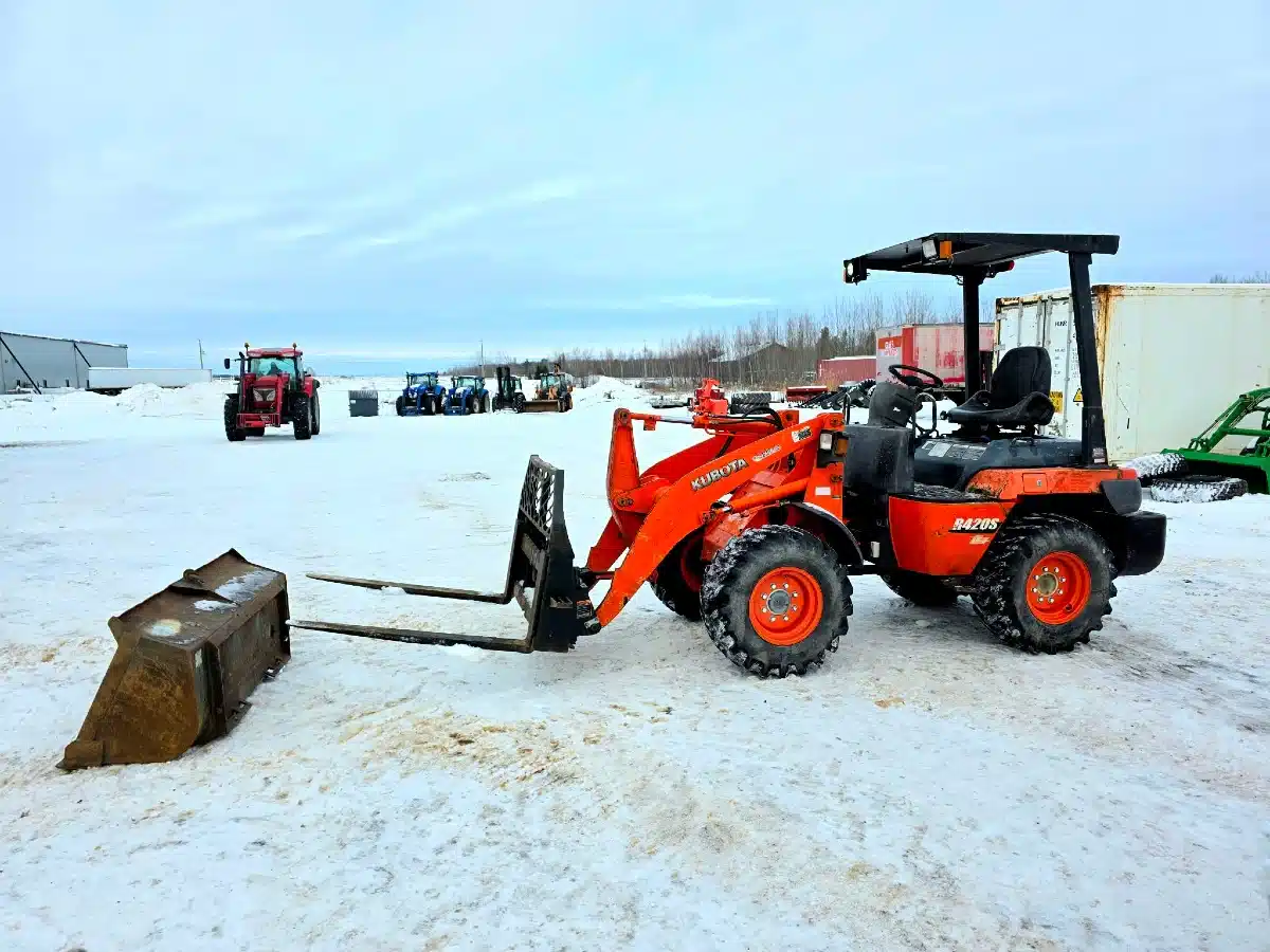 Gallery image 1 for 2008 Kubota R420S Wheel Loader