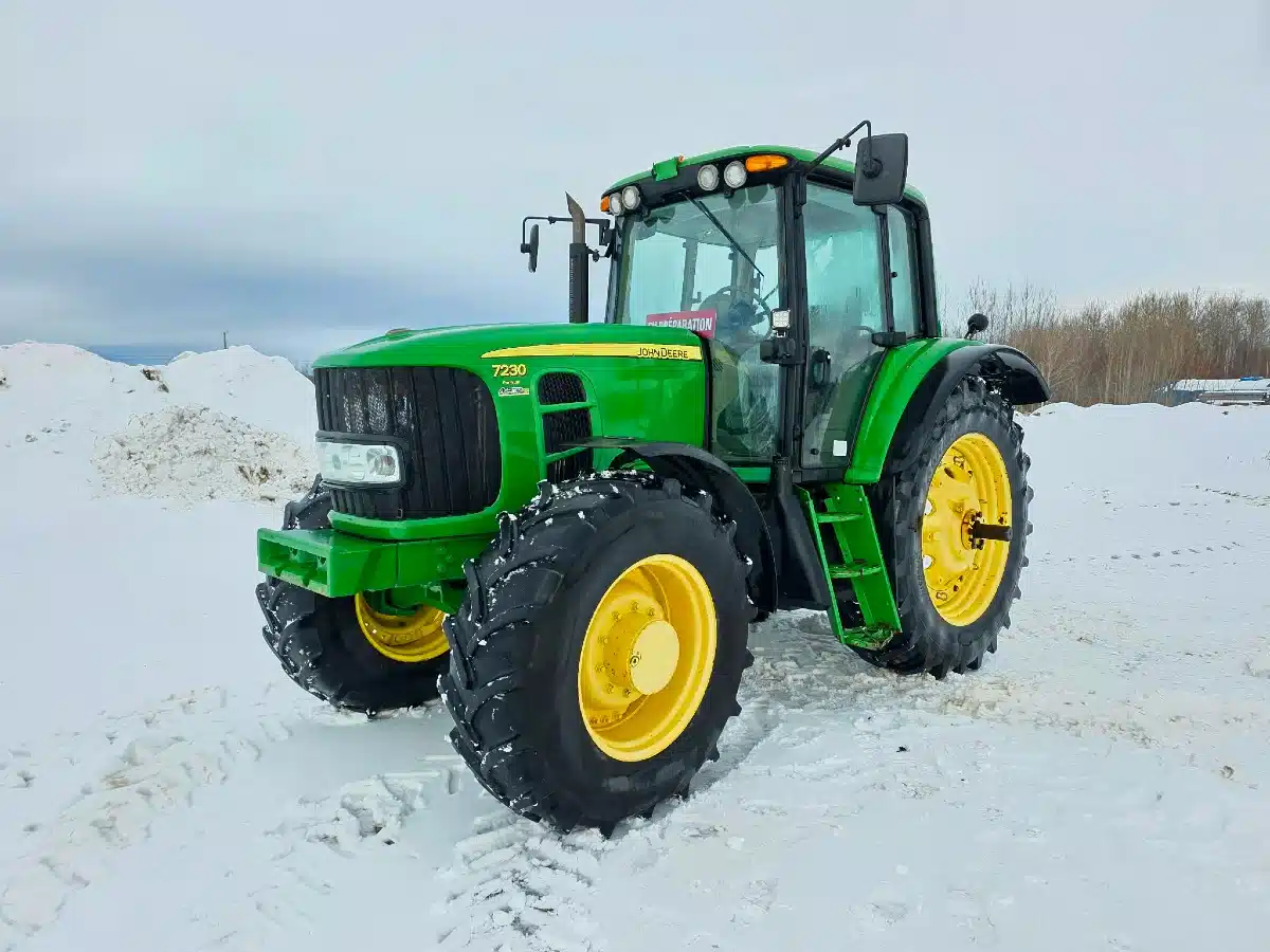Gallery image 2 for 2010 John Deere 7230 PREMIUM Tractor