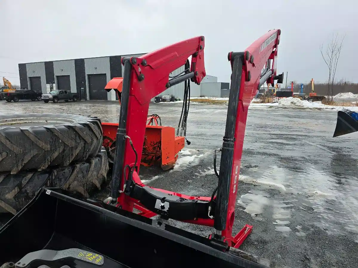 Gallery image 2 for 2022 Massey Ferguson 956 Front End Loader