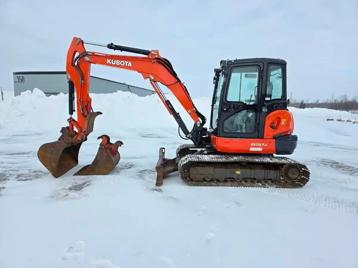 Gallery image 2 for 2019 Kubota KX057-4 Excavator