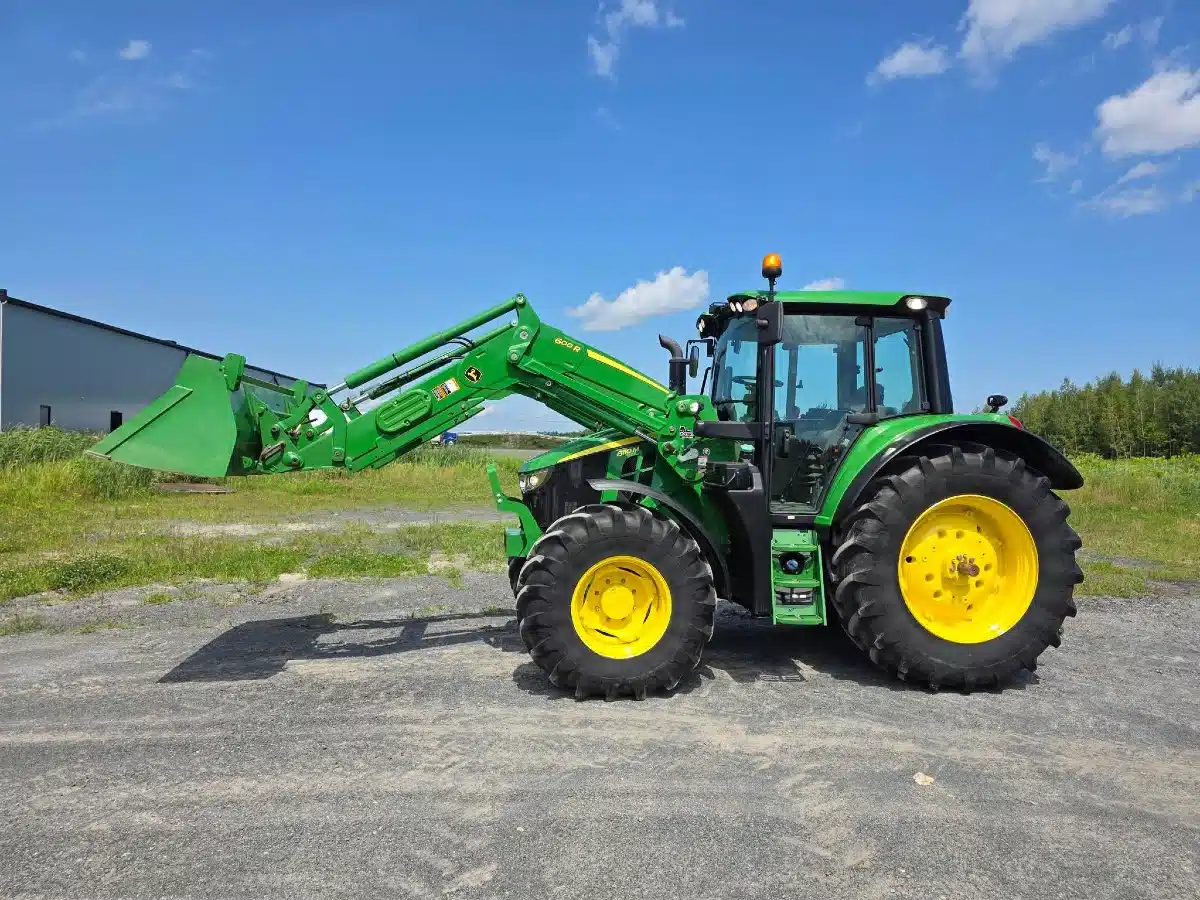 Gallery image 2 for 2022 John Deere 6110M Tractor