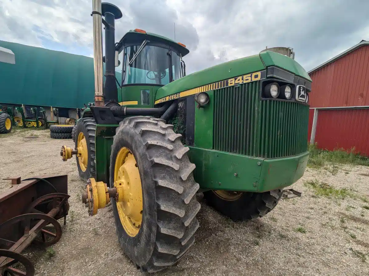 Gallery image 2 for Used John Deere 8450 Tractor