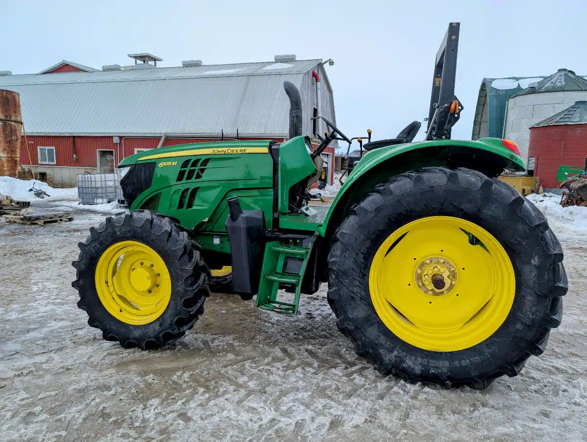 Gallery image 2 for Used John Deere 6105M Tractor