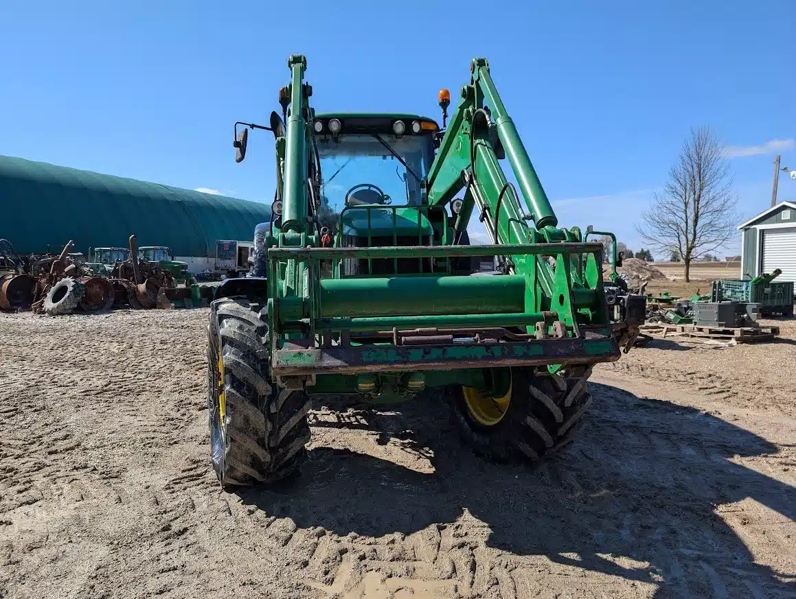 Gallery image 2 for John Deere 7330 PREMIUM Tractor