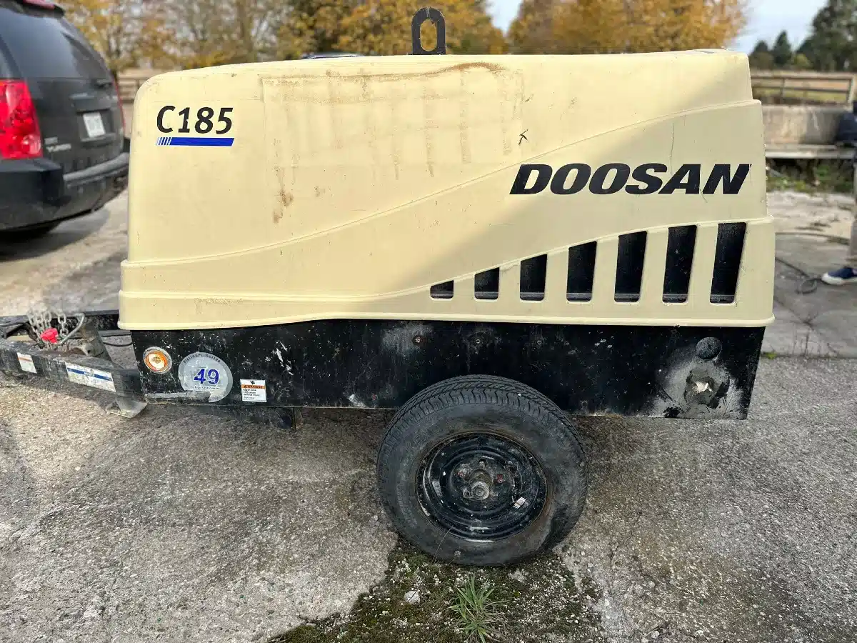 Gallery image 2 for Used 2016 Doosan C185 Air Compressor