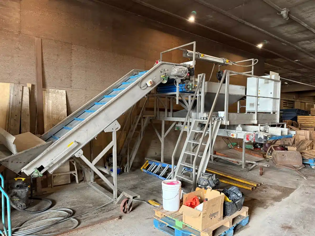 Gallery image 1 for Unspecified Herbert Mobile Grading Table Potato Equipment