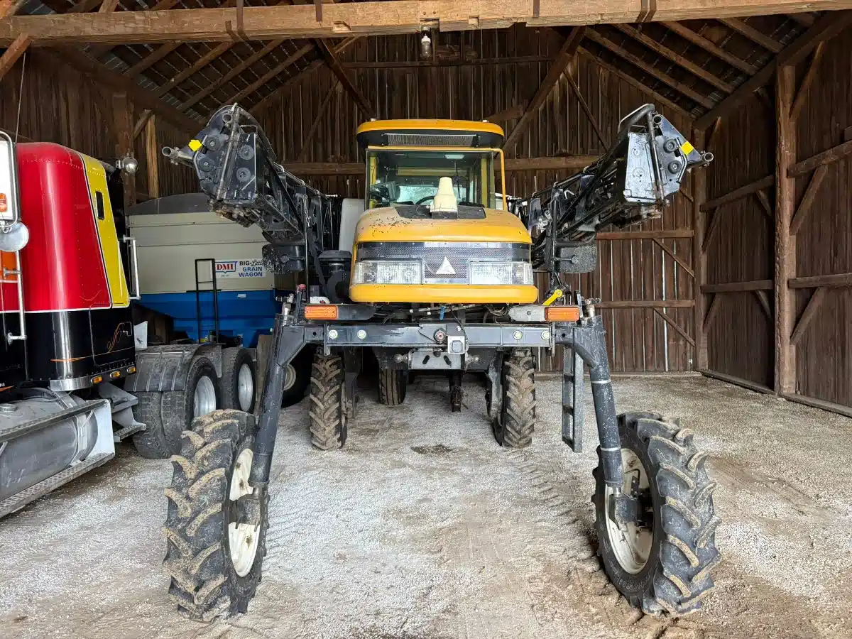 Gallery image 2 for Used 2012 Spra-Coupe 4660 Sprayer - Self Propelled