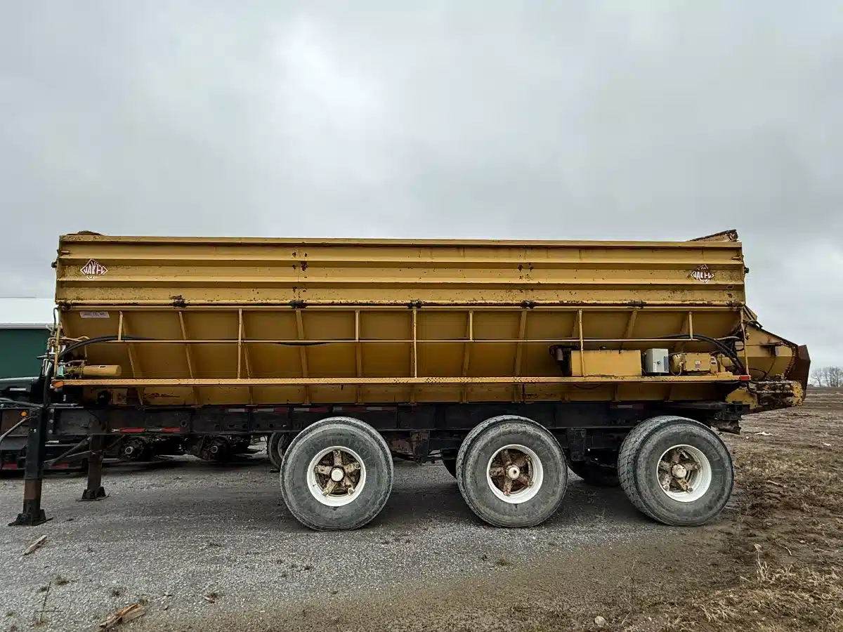 Gallery image 2 for Used ***MANUFACTURER NOT SPECIFIED*** Jakel Co. 22' Live Bottom Potato Box Potato Equipment