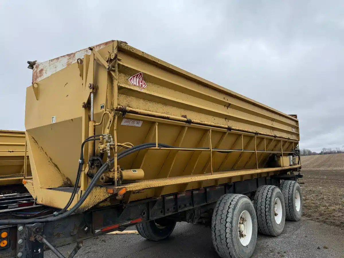Gallery image 1 for Used ***MANUFACTURER NOT SPECIFIED*** Jakel Co. 22' Live Bottom Potato Box Potato Equipment