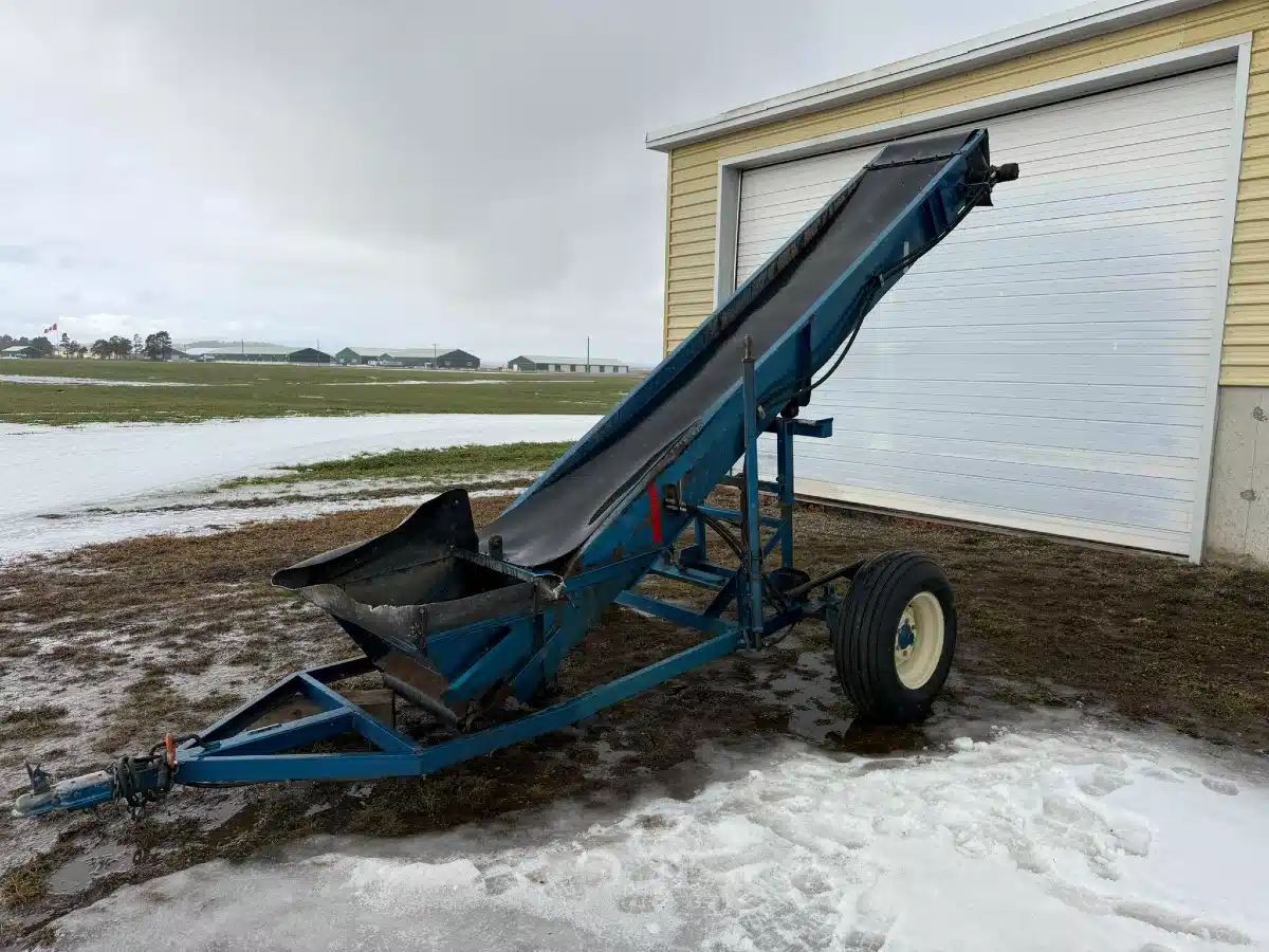Gallery image 1 for Alliston Machinery Planter Filler Potato Equipment