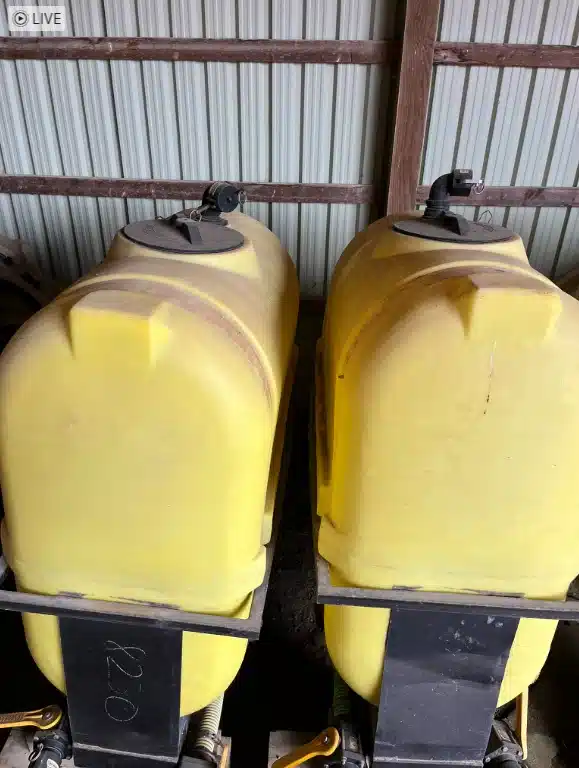 Gallery image 2 for Used Demco 250 Gallon Saddle Tanks Applicator