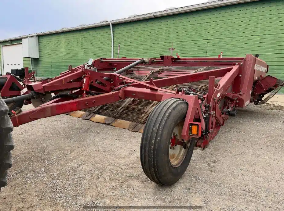 Gallery image 2 for Used 2008 Spudnik 6160 Windrower