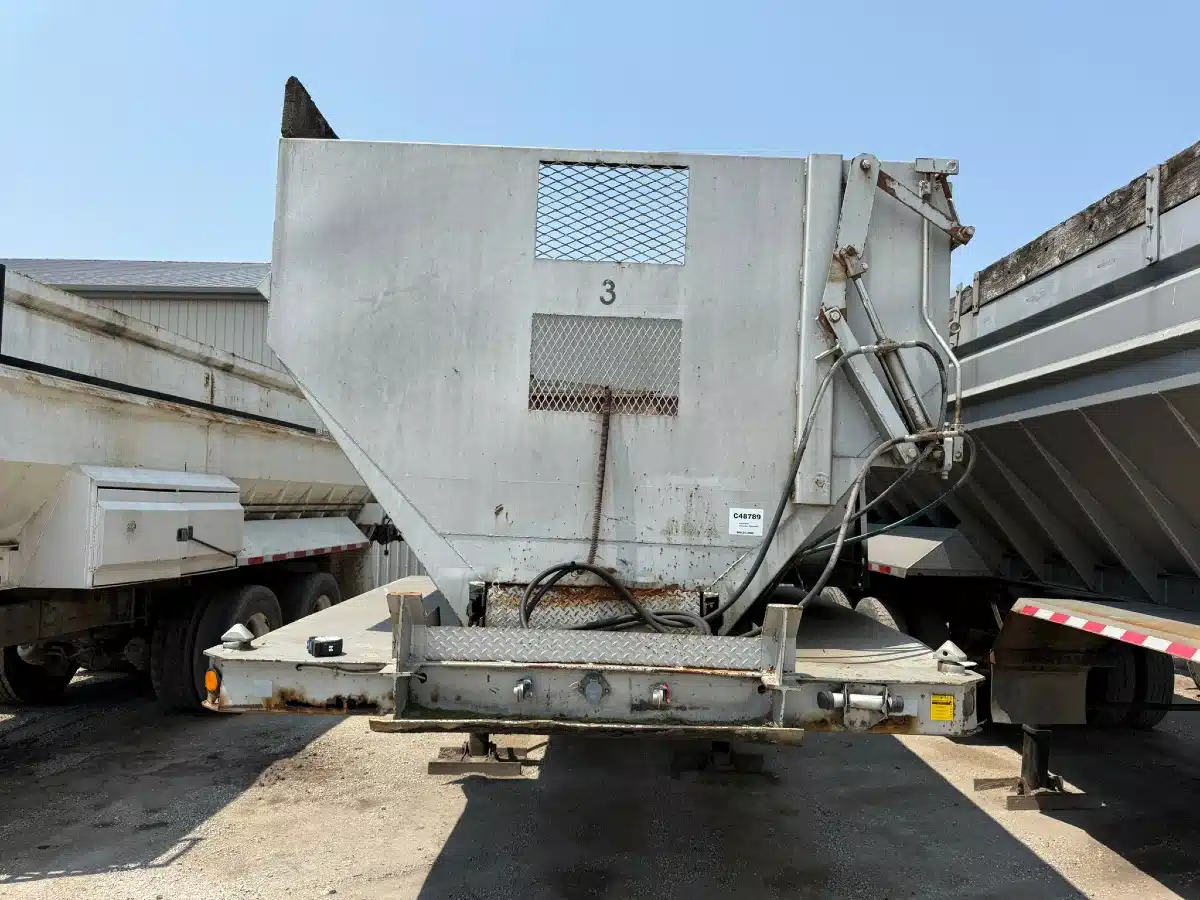 Gallery image 2 for Used Alliston Machinery Bulk Box Trailer - Live Bottom