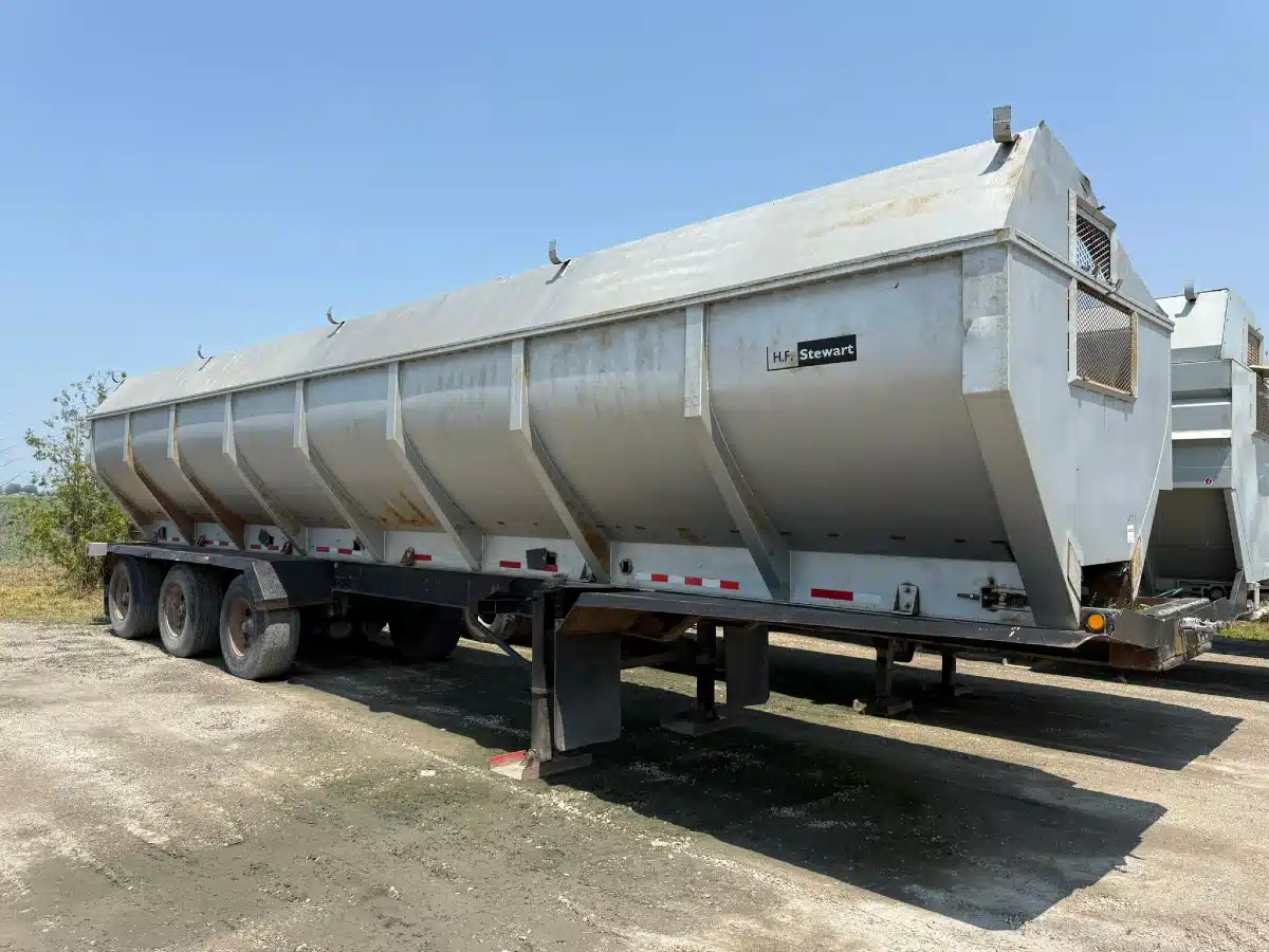 Gallery image 1 for Used 1992 ***MANUFACTURER NOT SPECIFIED*** H.F. Stewart Trailer - Live Bottom