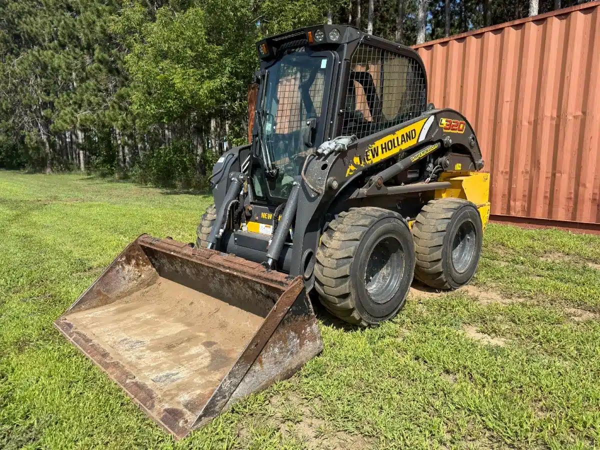 Gallery image 1 for 2020 New Holland L320 Skid Steer
