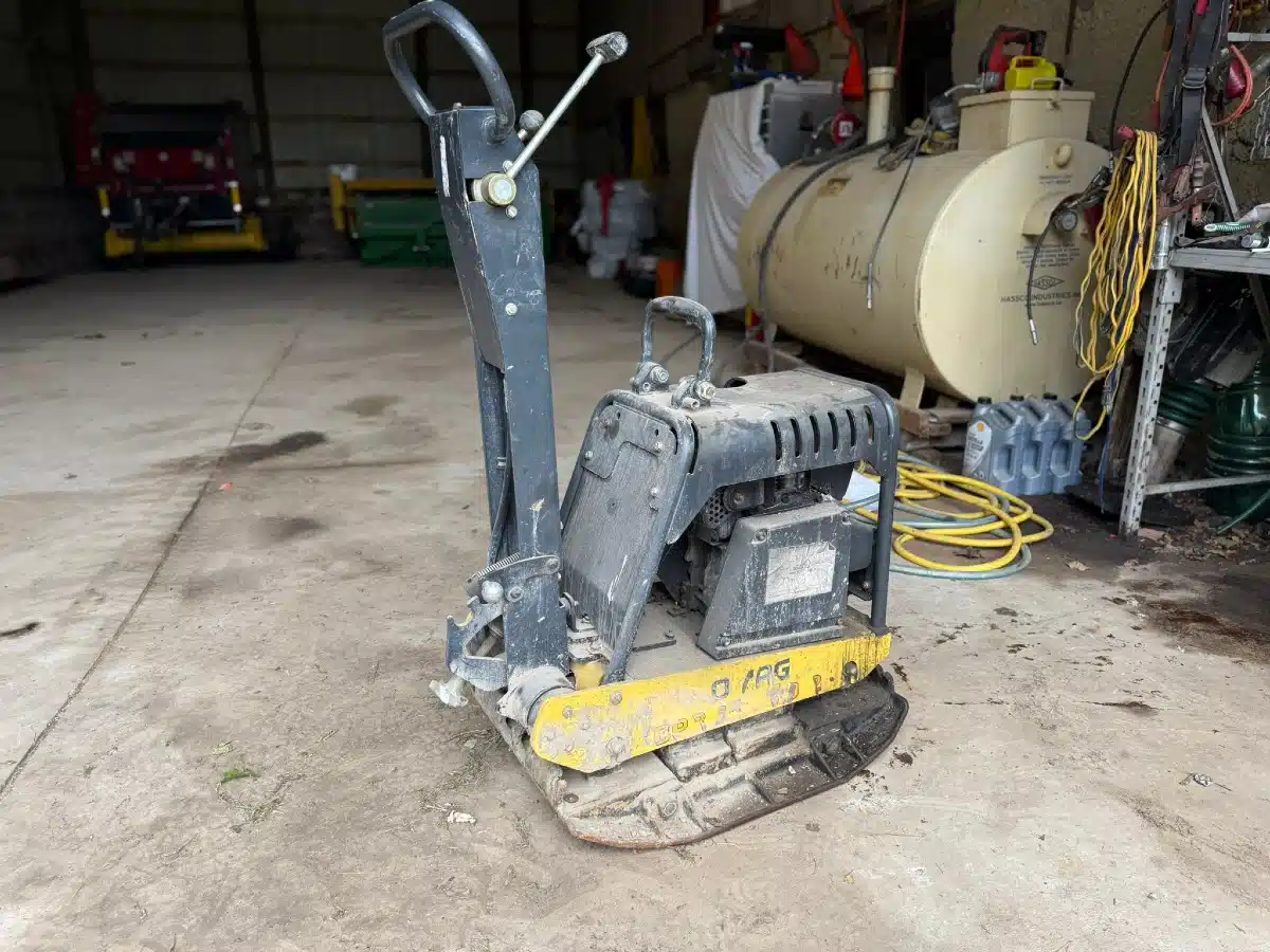 Gallery image 1 for Used Bomag BPR35/38D-2 Compactor