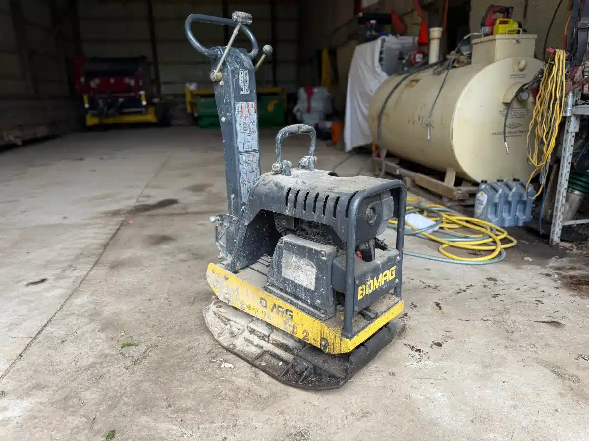 Gallery image 2 for Used Bomag BPR35/38D-2 Compactor