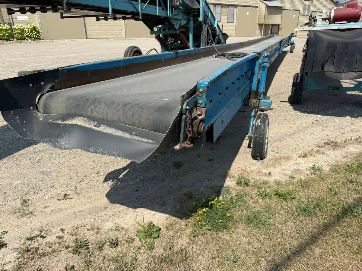 Gallery image 2 for Used Unspecified 54' Haines Conveyor Potato Equipment