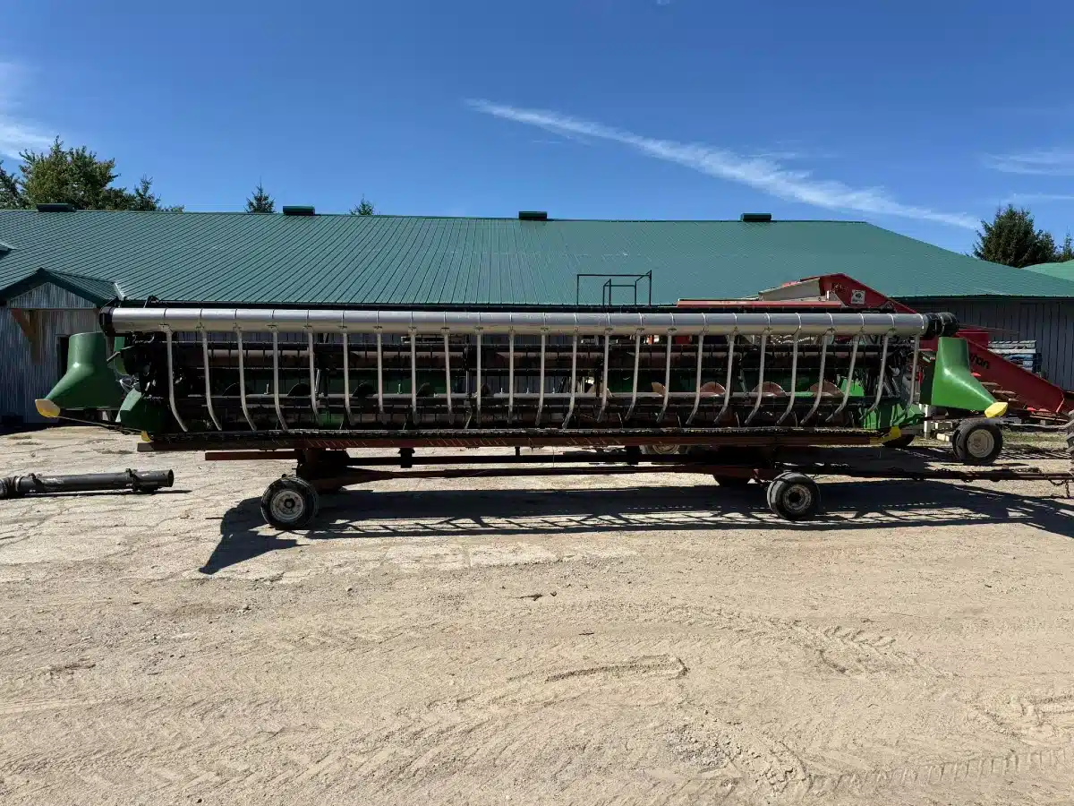 Gallery image 2 for Used 2005 John Deere 625F Header - Flex