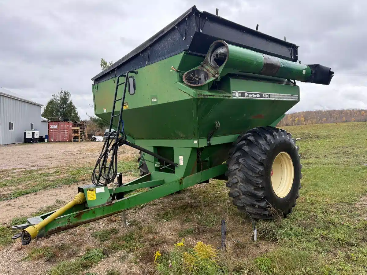 Used Unverferth 5000 Grain Cart