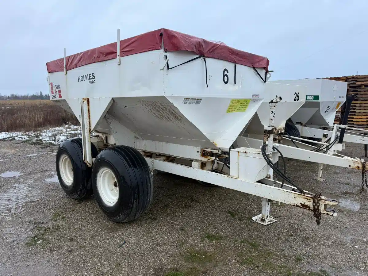 Used Simonsen 8 Ton Spreader - Fertilizer