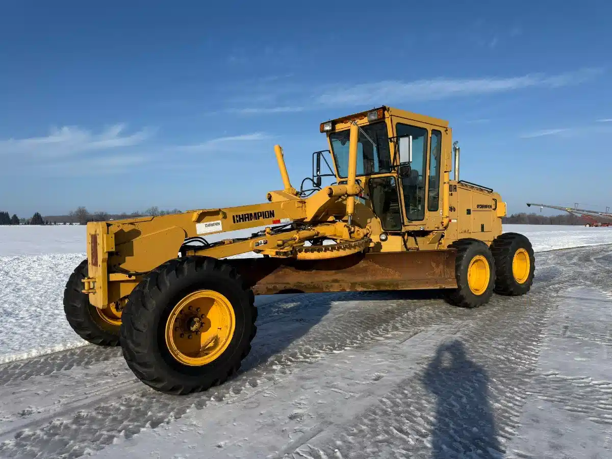 Gallery image 1 for Champion 740A Series 3 Grader