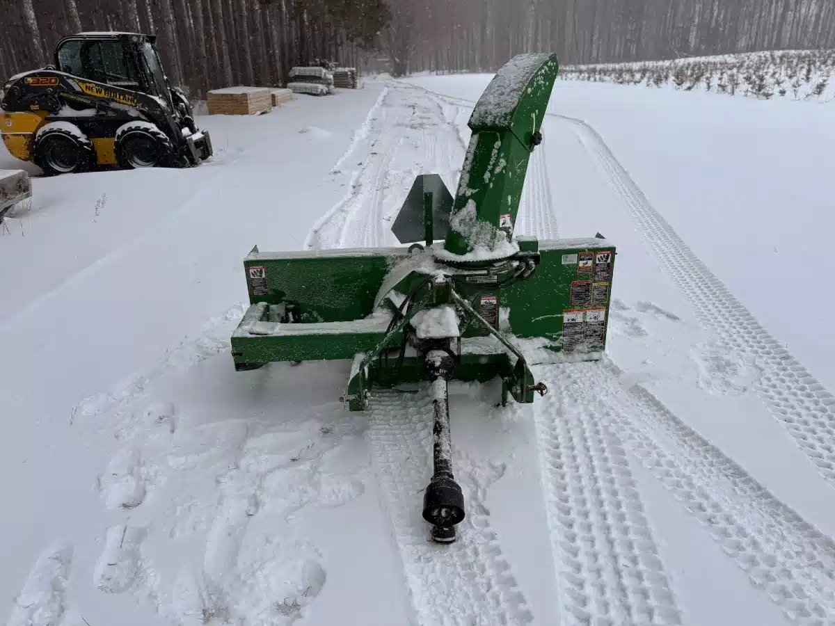 Gallery image 2 for Frontier SB1174 Snow Blower