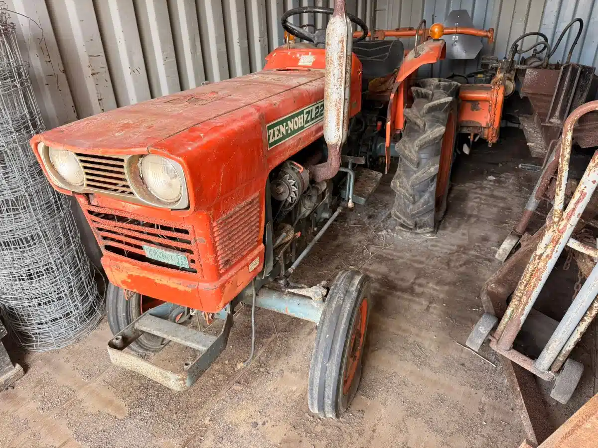 Gallery image 1 for 1975 Zen-Noh ZL2201 Tractor