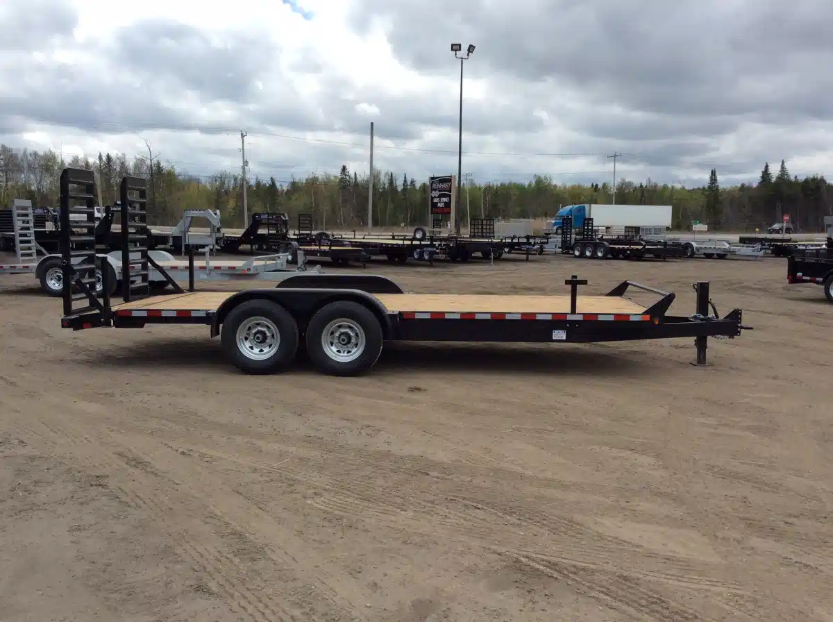 Photo de la Galerie 2 pour 2027 Canada Trailers 82X20 7 TON remorque - step deck