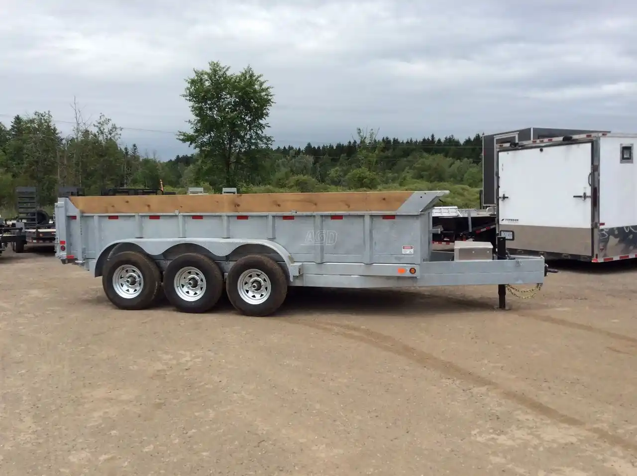 Gallery image 2 for 2026 Canada Trailers 83X16 10.5 TON GALVANIZED Trailer - Dump