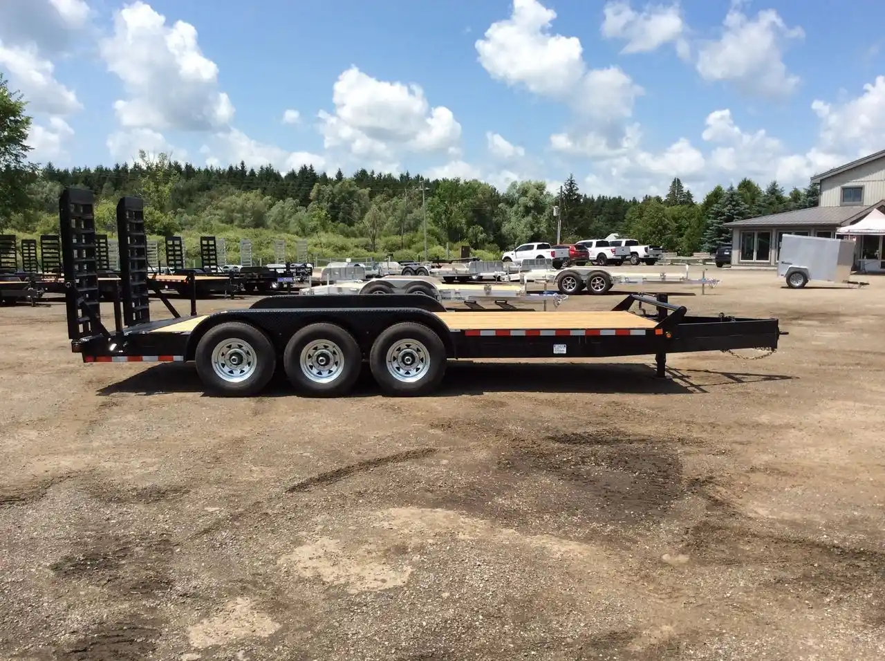 Gallery image 2 for 2027 Canada Trailers 82X20 10.5 TON Trailer - Step Deck