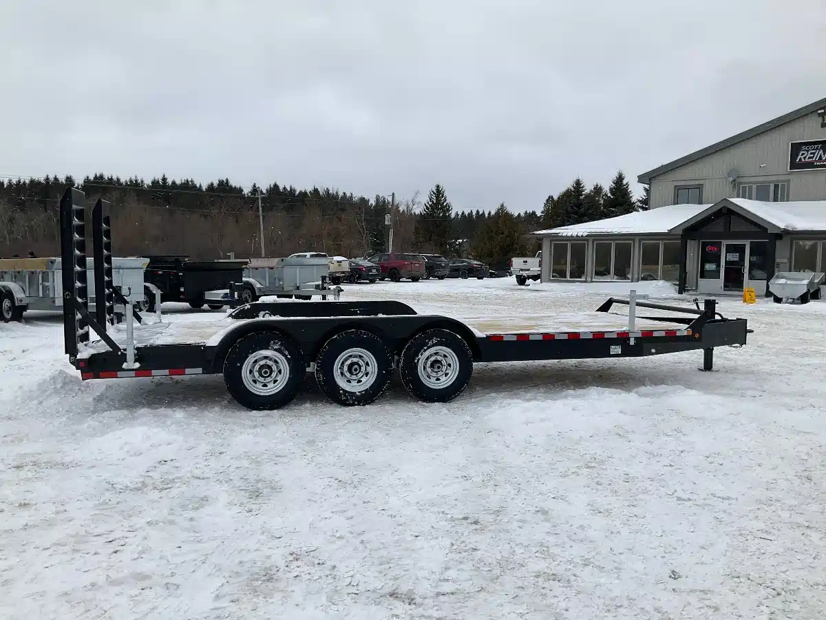 Photo de la Galerie 2 pour 2026 Canada Trailers 82x22 10.5 Ton Equipment remorque - step deck