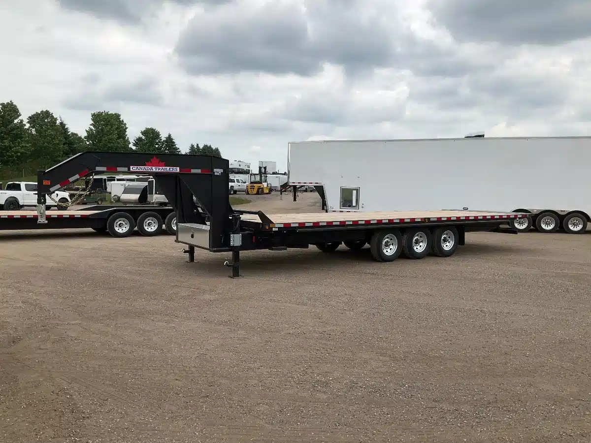 Gallery image 1 for 2027 Canada Trailers 8.5x26 10.5 Ton Gooseneck Hydraulic Trailer - Tilt Deck