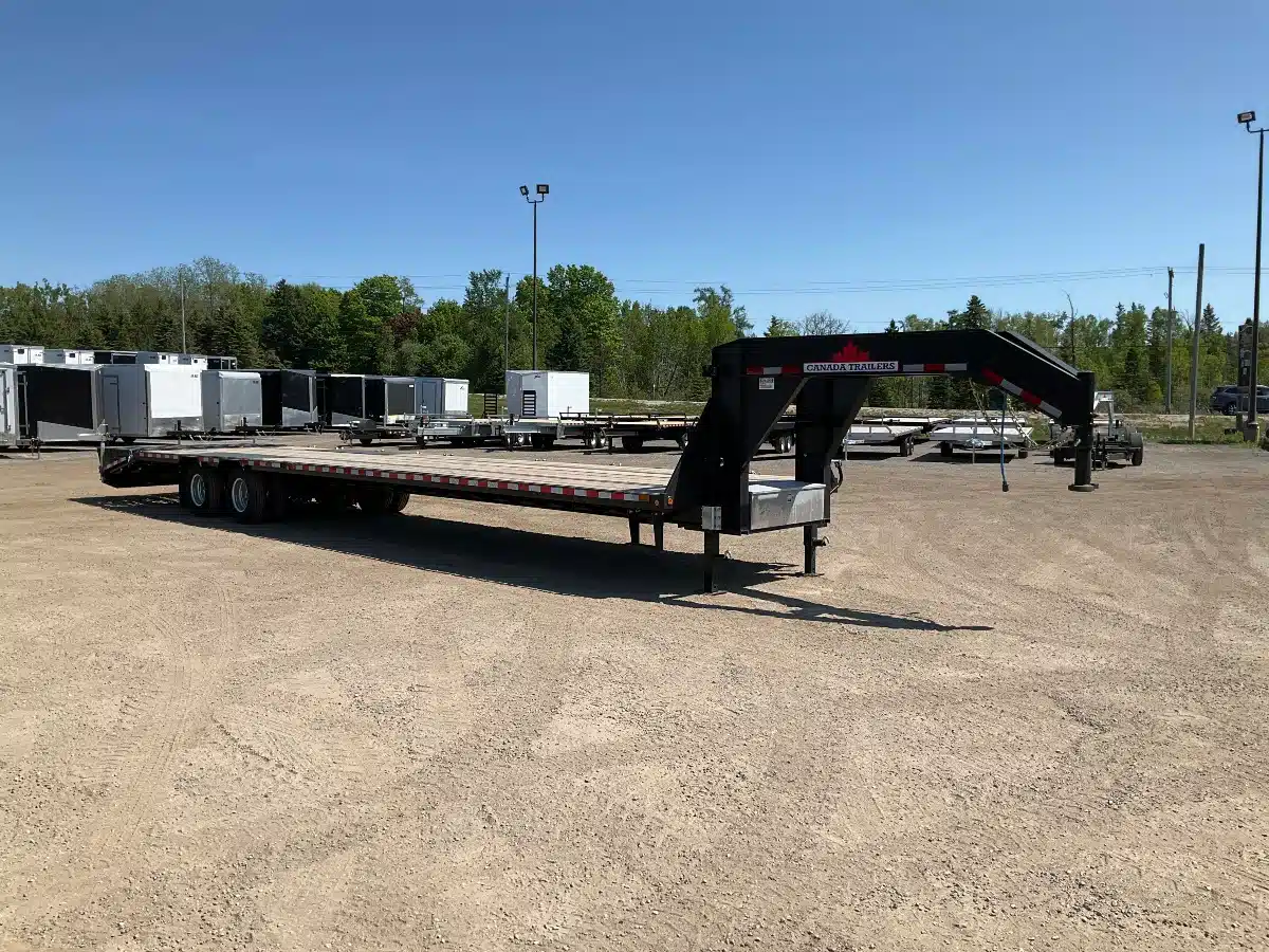 Photo de la Galerie 1 pour 2026 Canada Trailers 8.5x40 12 Ton Gooseneck Equipment Remorque - Plateforme