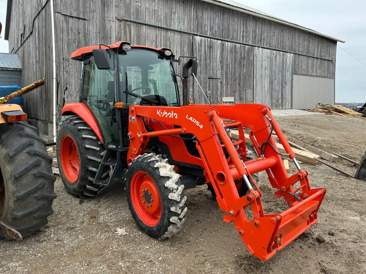 Gallery image 2 for Used 2021 Kubota M7060 Tractor
