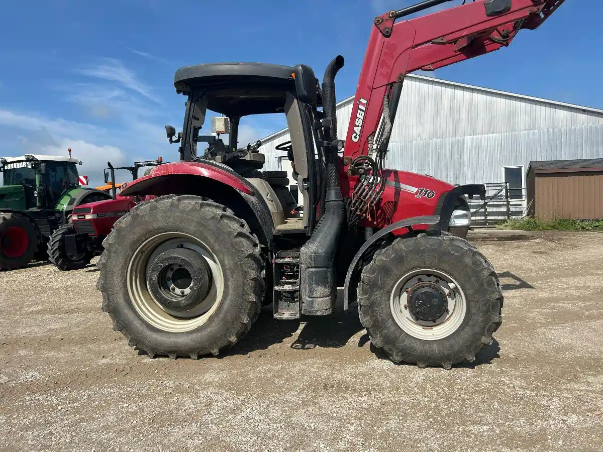 Gallery image 2 for Used Case IH MAXXUM 110 Tractor