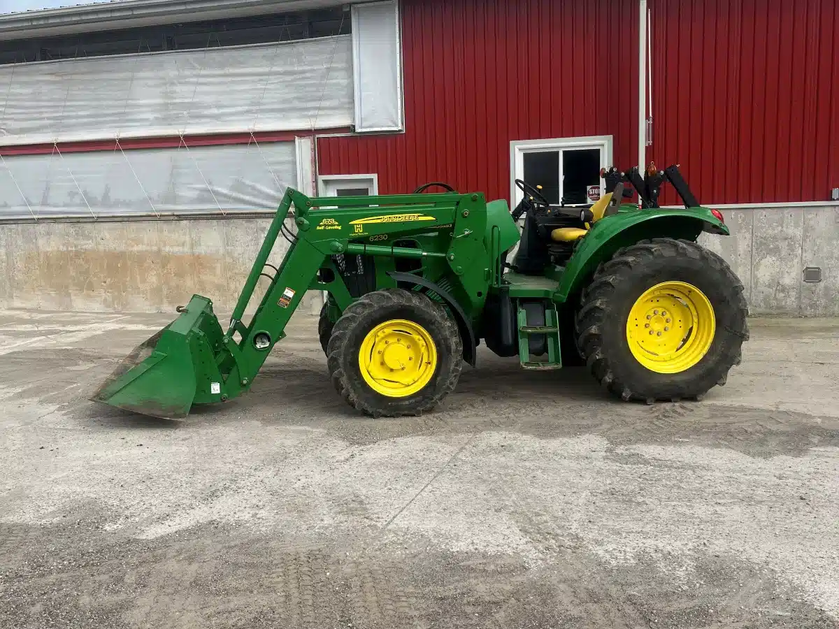 Gallery image 1 for Used 2010 John Deere 6230 Tractor