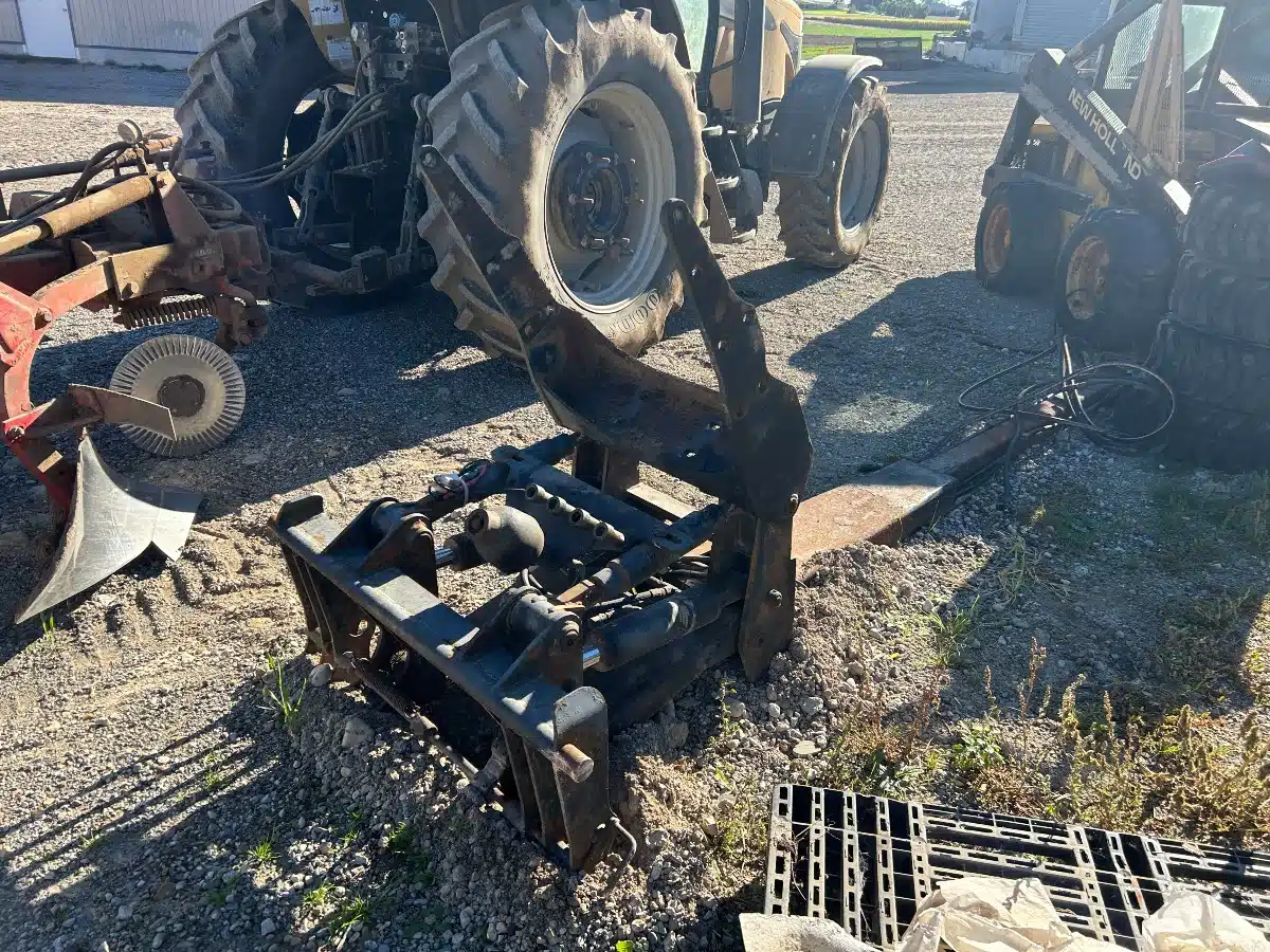 Gallery image 1 for Used HLA Attachments Undermount Attachment