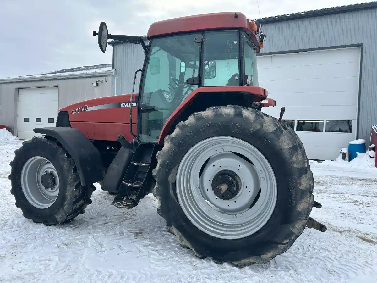 Gallery image 2 for Case IH MX110 Tractor