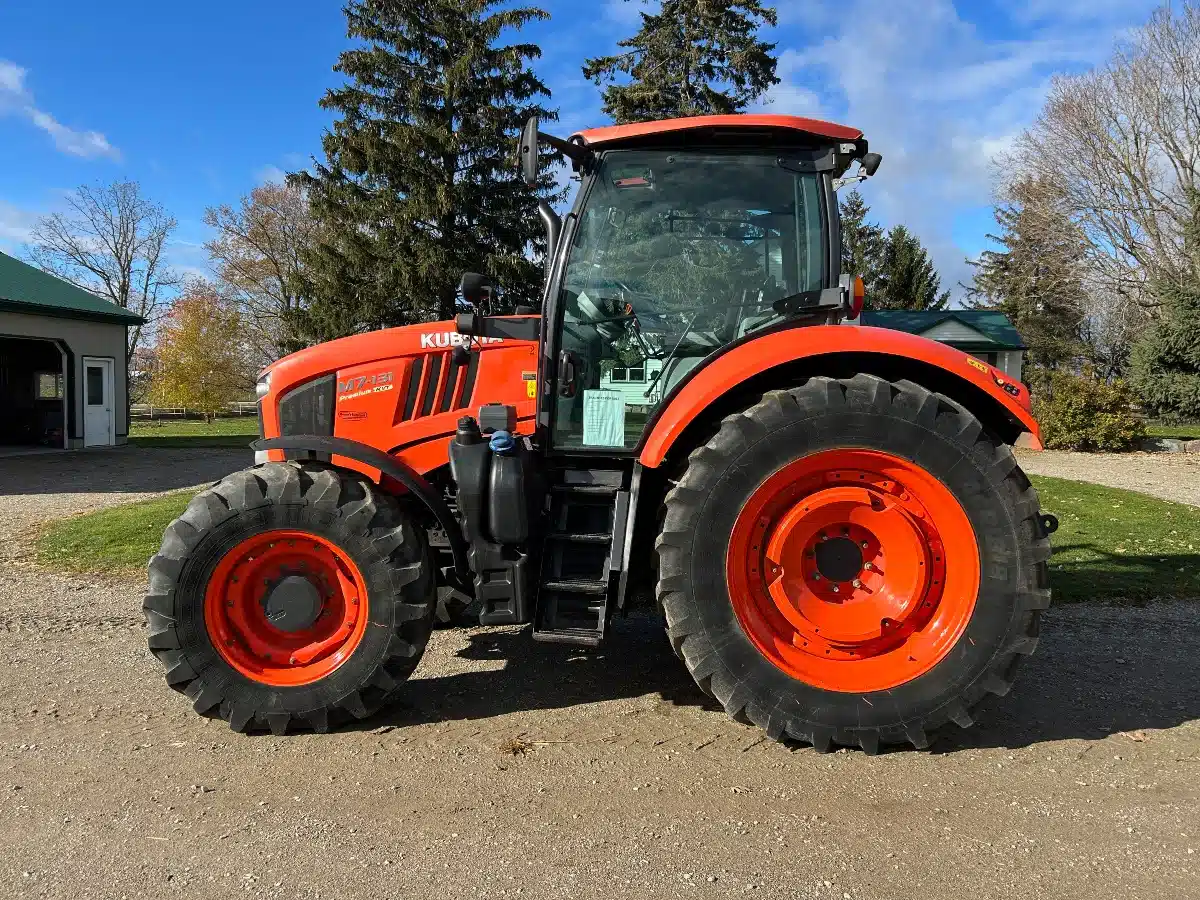 Gallery image 2 for Used 2018 Kubota M7-131 Tractor