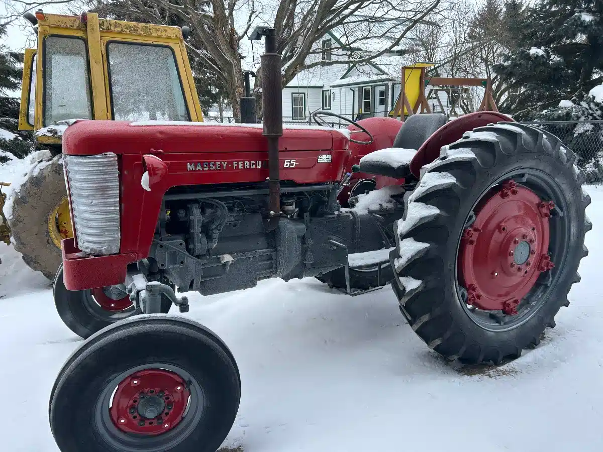 Gallery image 2 for Massey Ferguson 65 Tractor