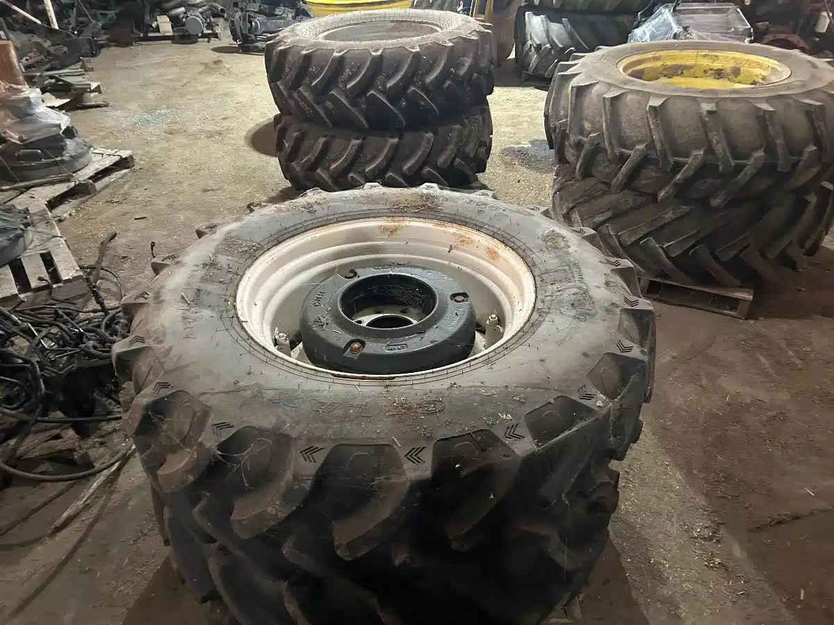 Used Galaxy 420/85R30 Tires & Rims