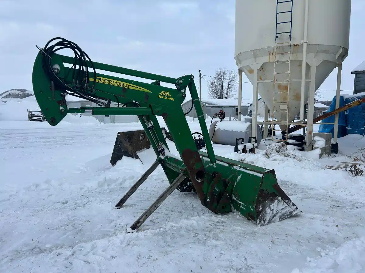 Gallery image 2 for John Deere 673 Front End Loader