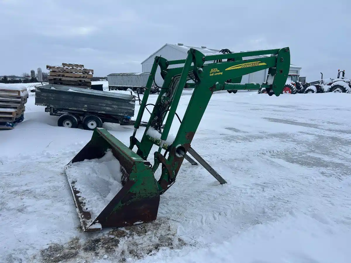 John Deere 673 Front End Loader