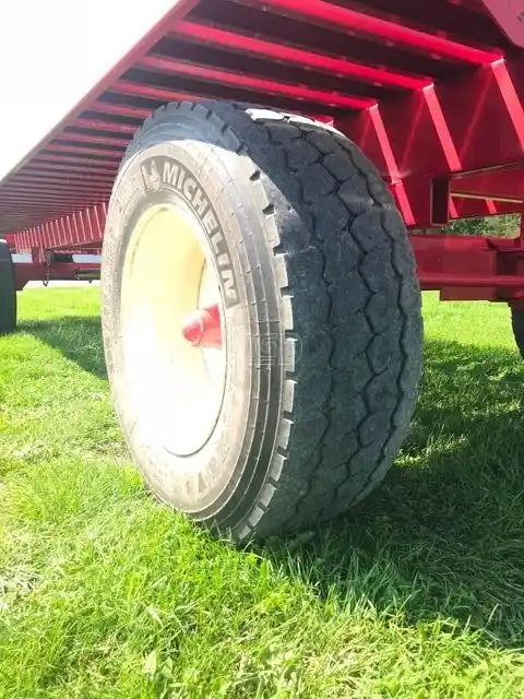 Gallery image 2 for New 2025 Gerber 24FT Bale Wagon