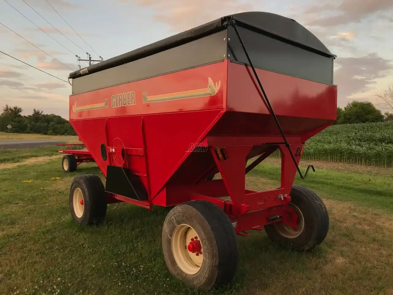 Gallery image 2 for New 2025 Gerber 550 Gravity Box