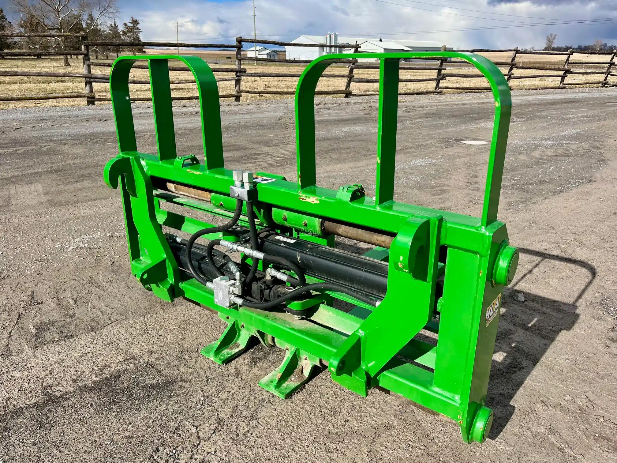 Gallery image 2 for New 2025 HLA HDN5554