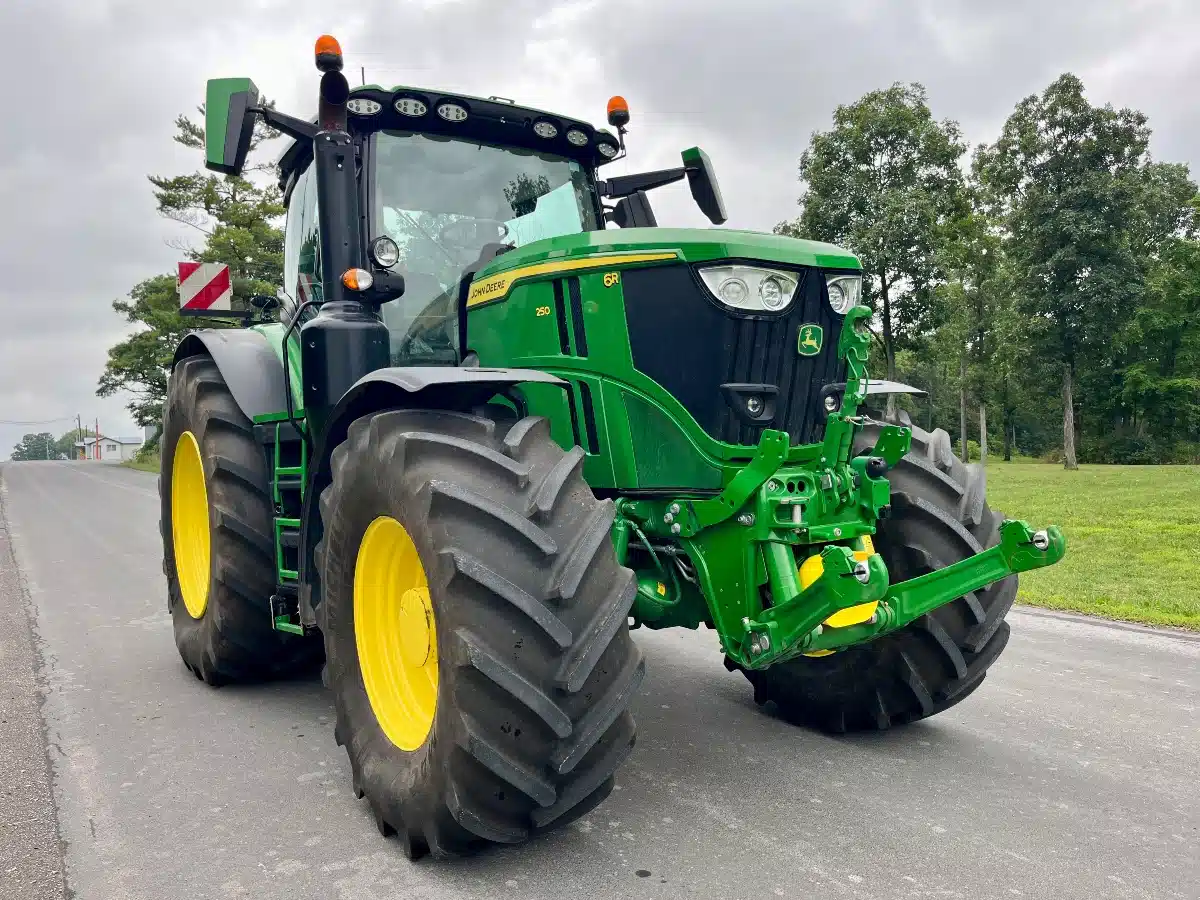 Gallery image 2 for Used 2024 John Deere 6R 250 Tractor