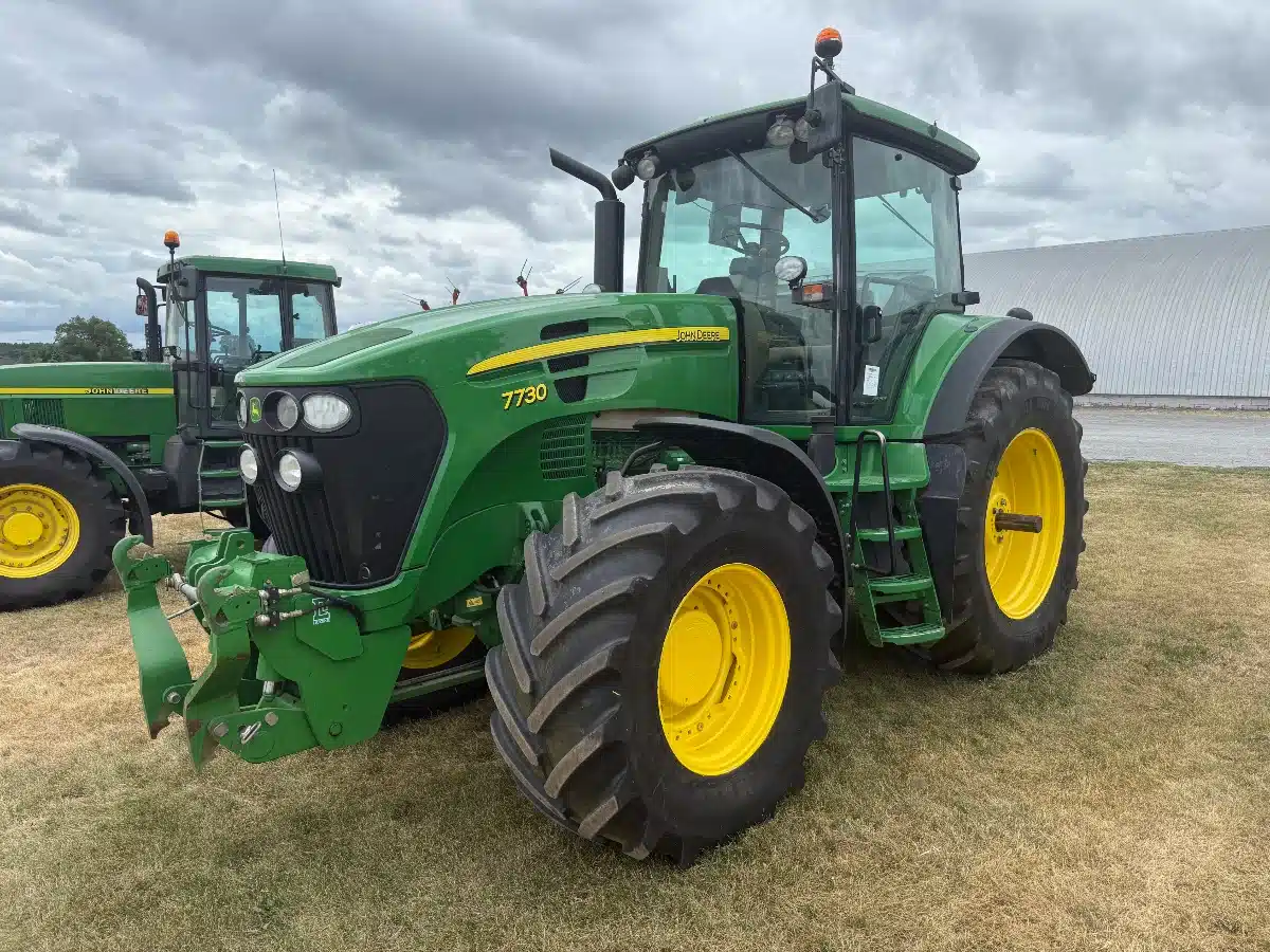 Used 2009 John Deere 7730 Tractor