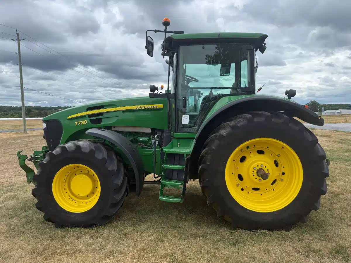 Gallery image 2 for Used 2009 John Deere 7730 Tractor